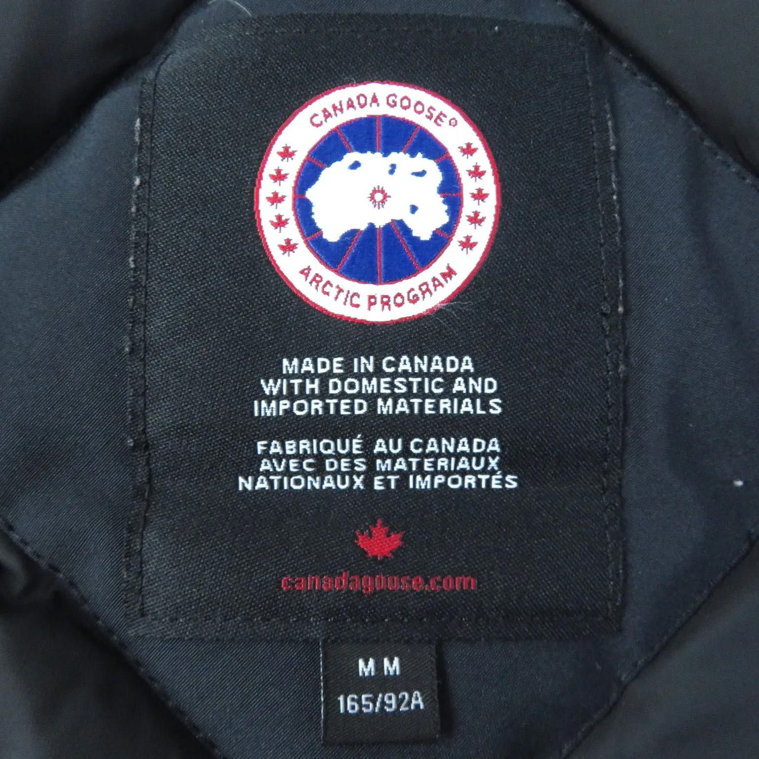 CANADA GOOSE Labrador Bomber Down Jacket Navy M