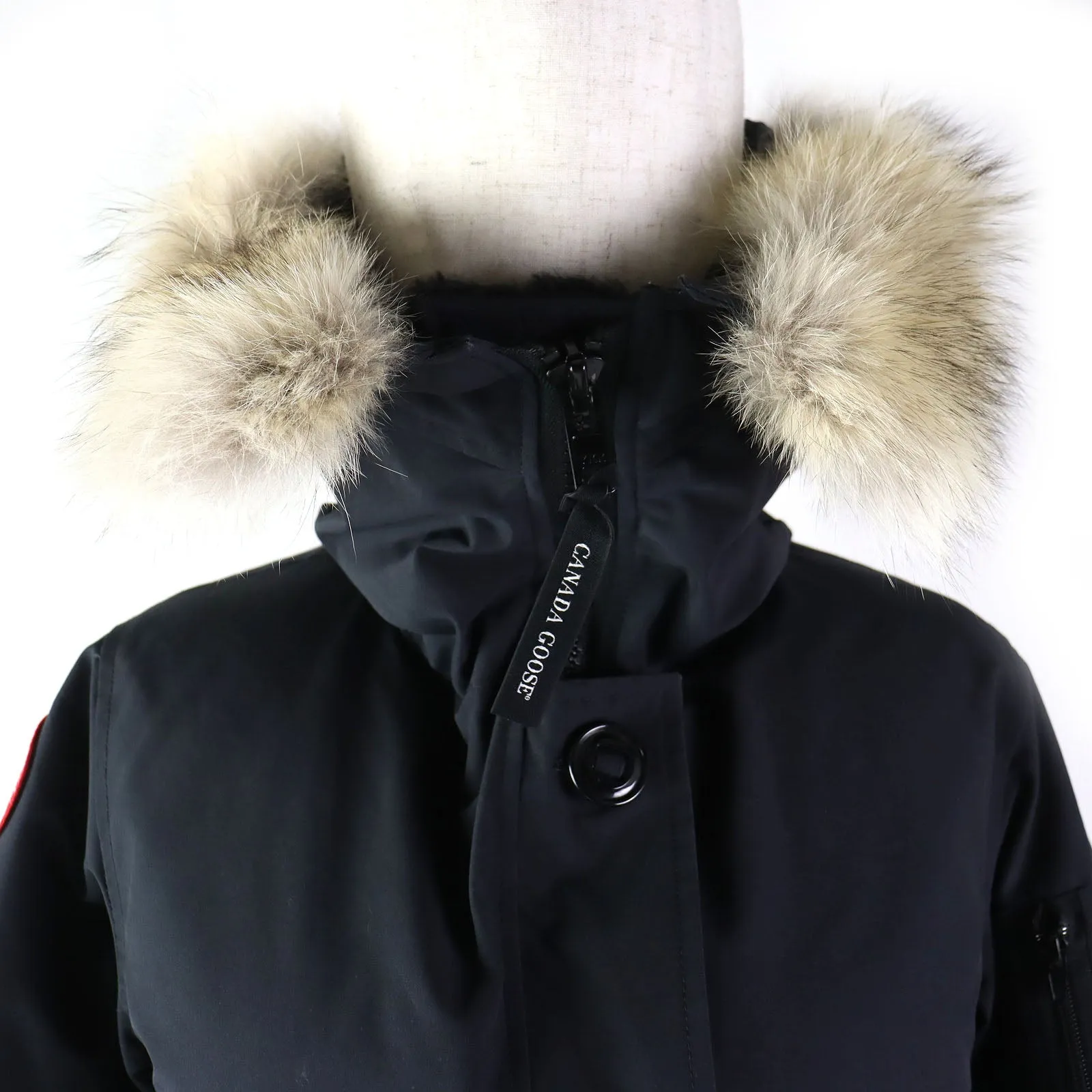 CANADA GOOSE Labrador Bomber Down Jacket Navy M