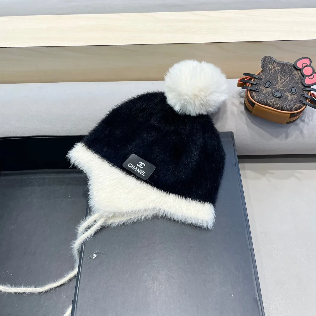 KNIT HAT IN BLACK MIX WHITE WOOL 426270