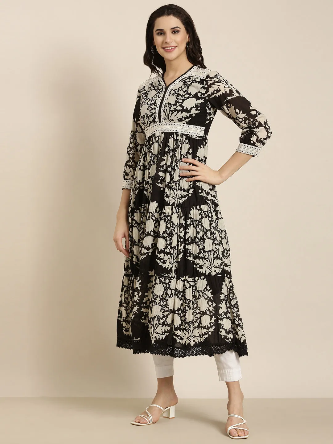 Women Anarkali Black Floral Kurta