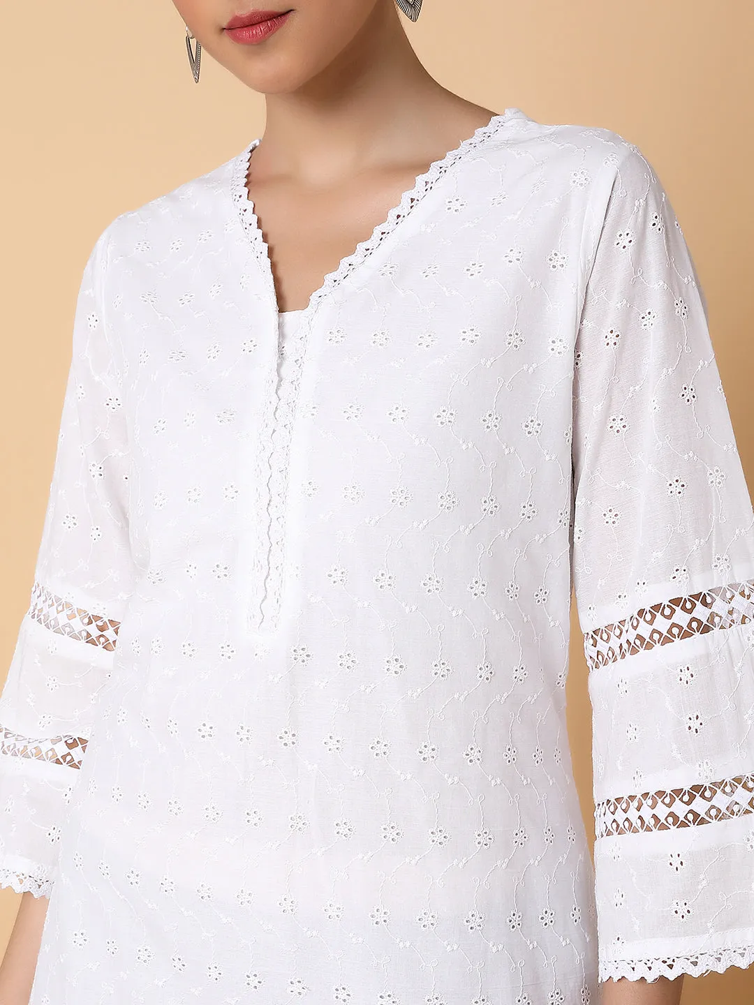 Women Floral White Straight Kurta