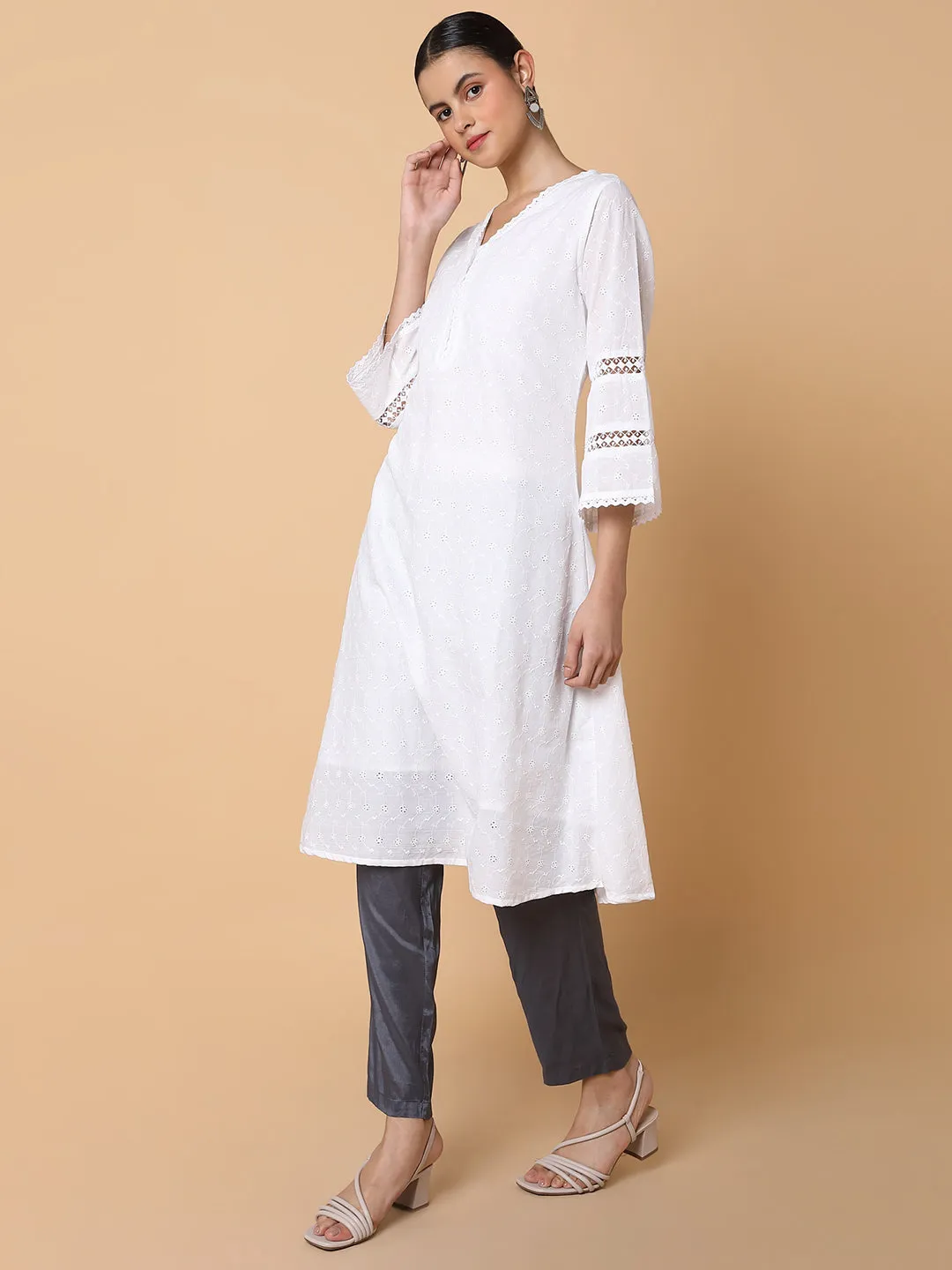 Women Floral White Straight Kurta