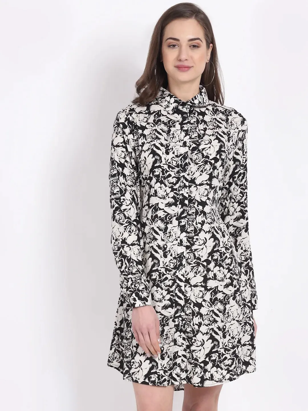 Women Straight Fit Floral Printed Black Tunic