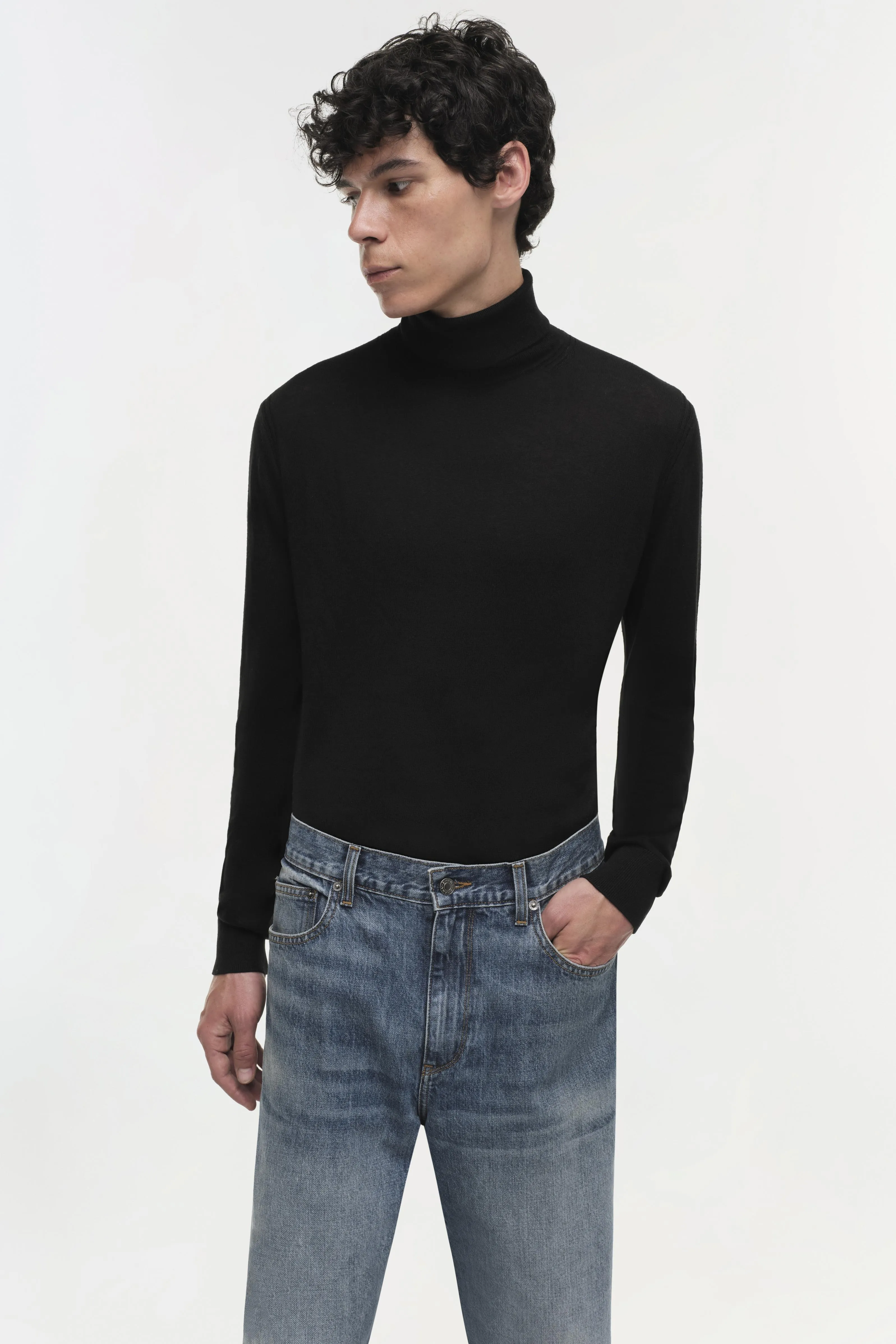 Yishai Turtleneck